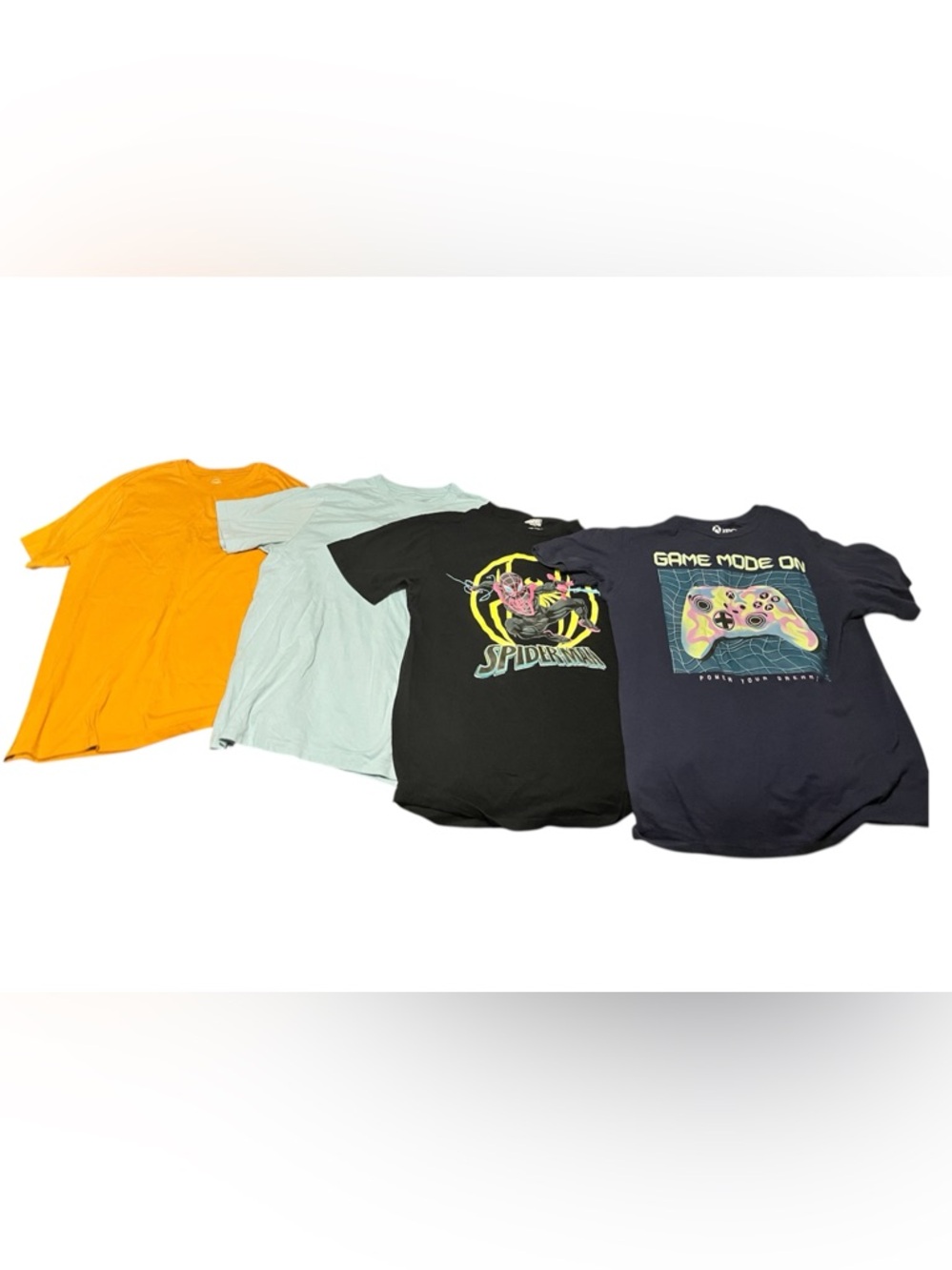 Boys Graphic Tee Bundle, size XXL 18, Preloved.